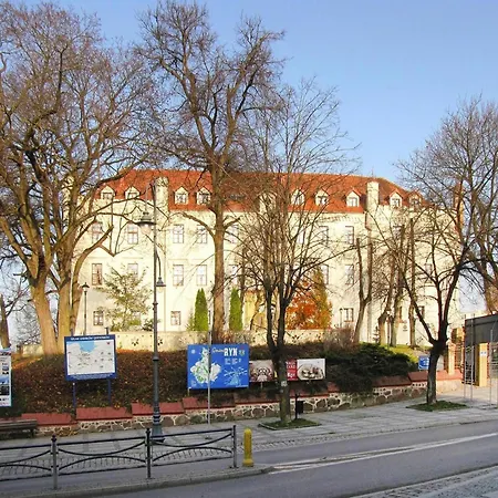 Apartment Right On The Lake, *