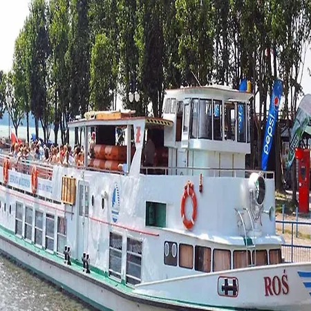 Right On The Lake, * Ryn (Warmian-Masurian)