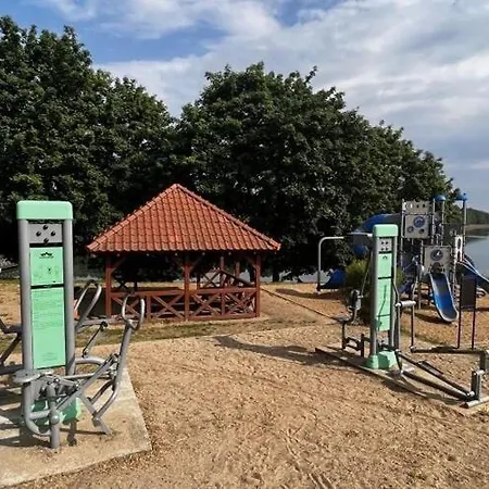 Apartment Right On The Lake,