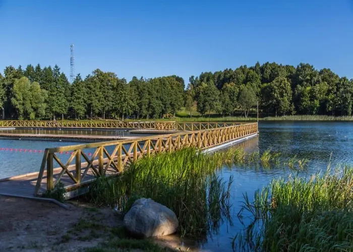 Right On The Lake, Apartment *