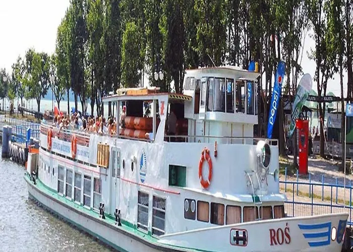 Right On The Lake, * Ryn (Warmian-Masurian)