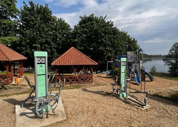 Apartment Right On The Lake, *