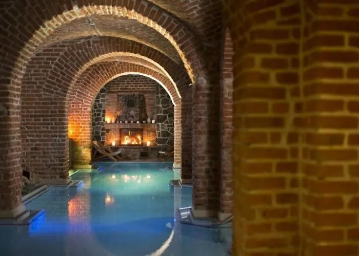 Right On The Lake, Apartment